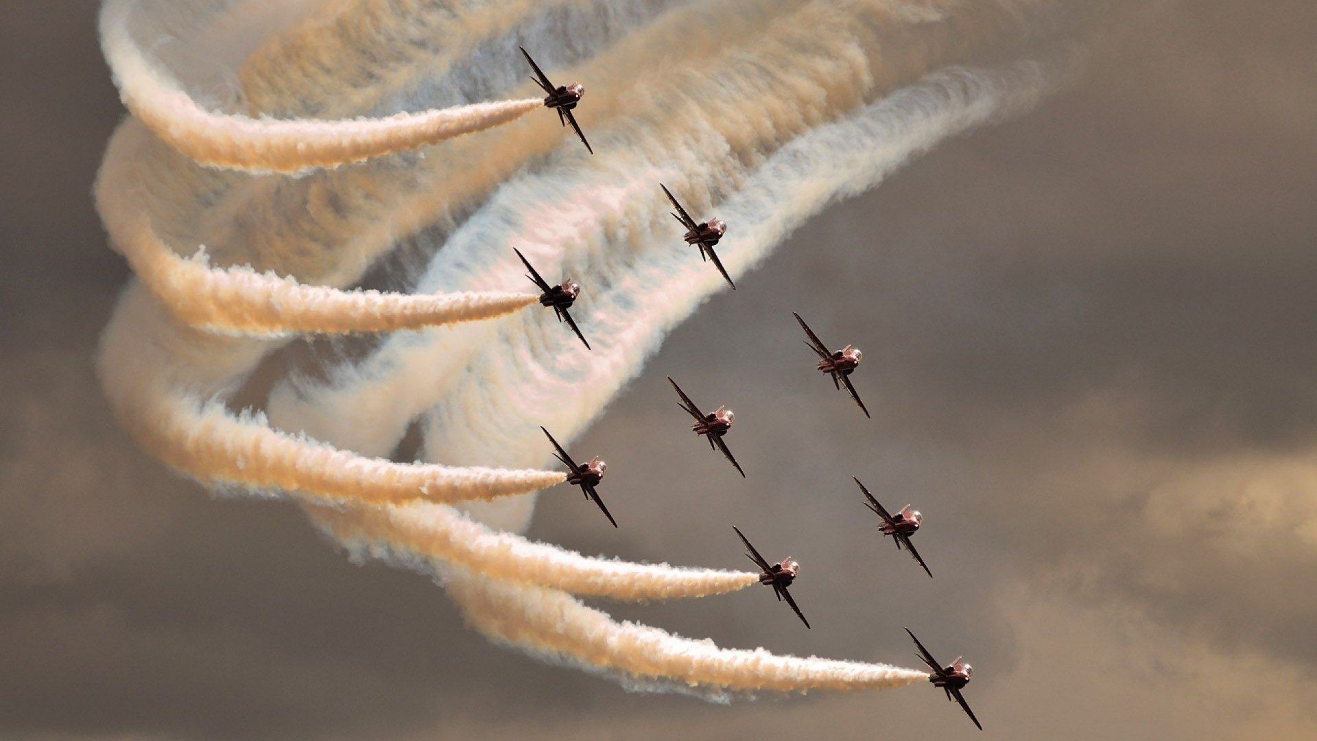 爱游戏在线登录入口-中国足球国际比赛评估体系逐步完善，提升竞技水平，足球国家级比赛